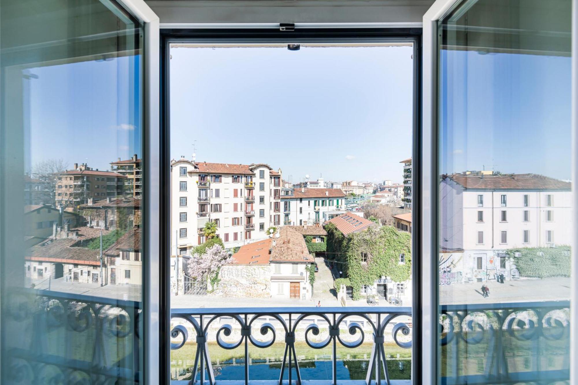 Lovely Apartment On The Navigli River By Easylife Milan Exterior photo