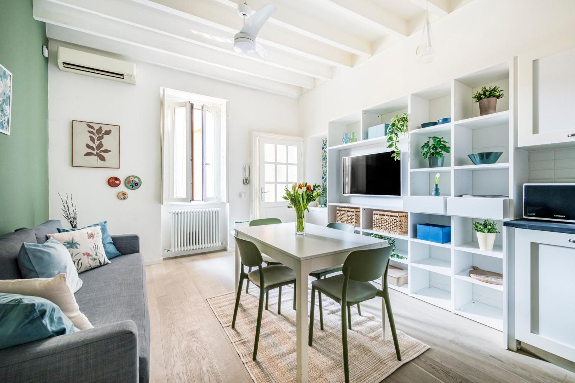 Lovely Apartment On The Navigli River By Easylife Milan Exterior photo
